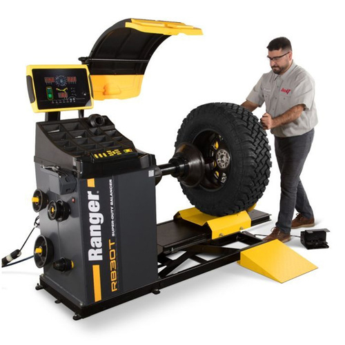 Ranger RB30T Heavy-Duty Trcuk Wheel Balancer - Built for CommercialPrecision and Reliability